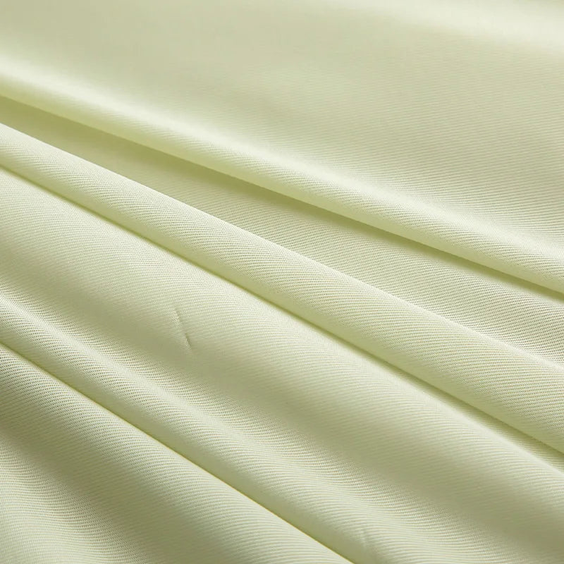 Cooling Blanket for Bed Silky Air Condition Comforter Lightweight Cooled Summer Quilt with Double Side Cold & Cooling Fabric
to make summer nights cooler and better.