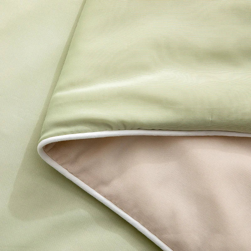 Cooling Blanket for Bed Silky Air Condition Comforter Lightweight Cooled Summer Quilt with Double Side Cold & Cooling Fabric
to make summer nights cooler and better.