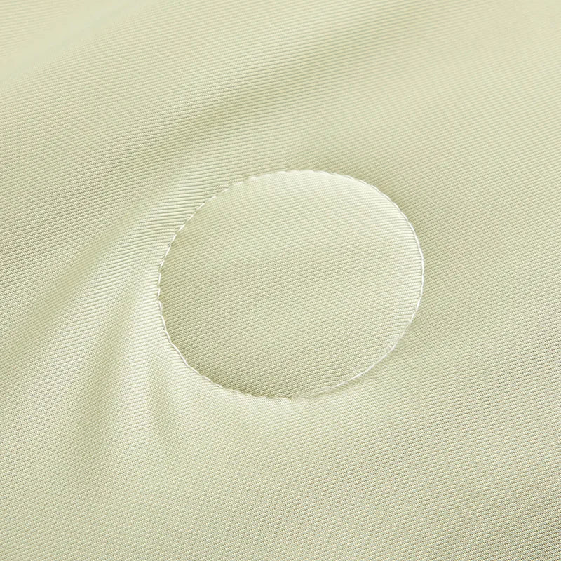 Cooling Blanket for Bed Silky Air Condition Comforter Lightweight Cooled Summer Quilt with Double Side Cold & Cooling Fabric
to make summer nights cooler and better.